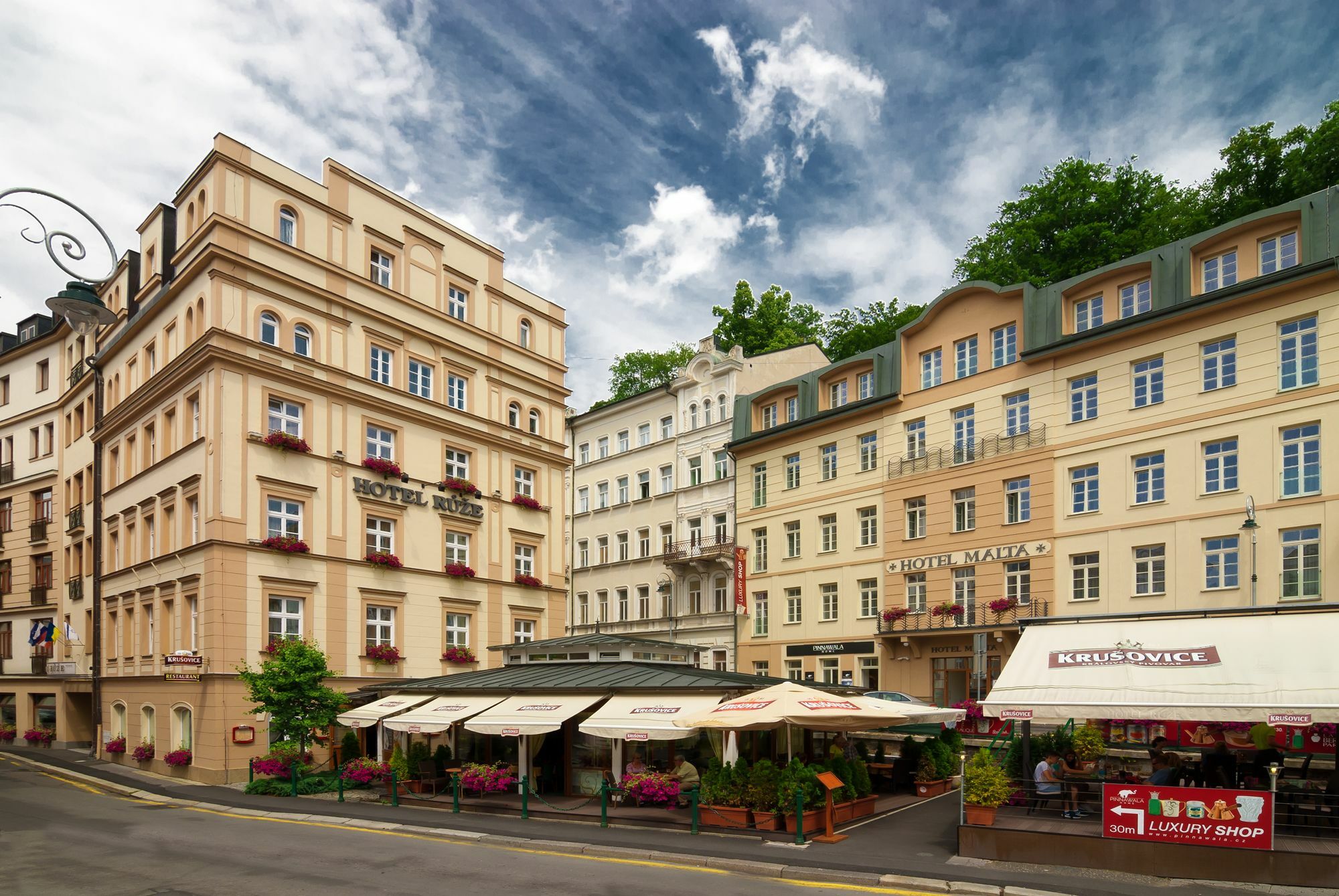Hotel Malta Karlovy Vary Exterior foto